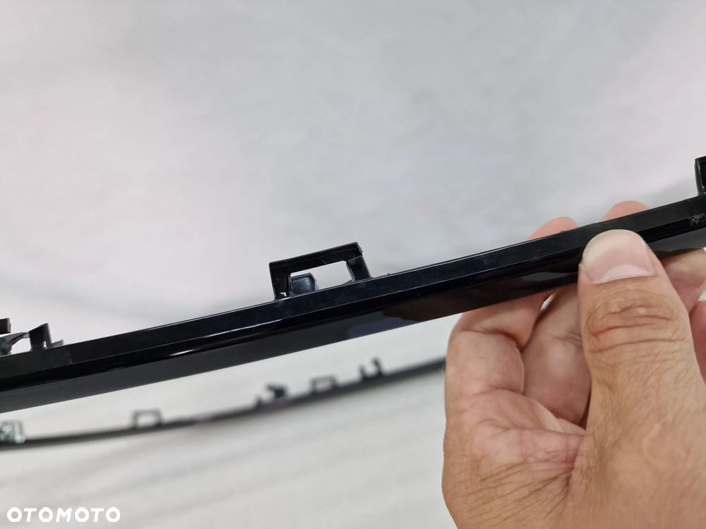 AUDI Q4 E-TRON 89A 20- CHROM / RAMKA ATRAPY / GRILLA PRZEDNIEGO PRZÓD , NR 89A807715 , NR AUKCJI GL596 - 11