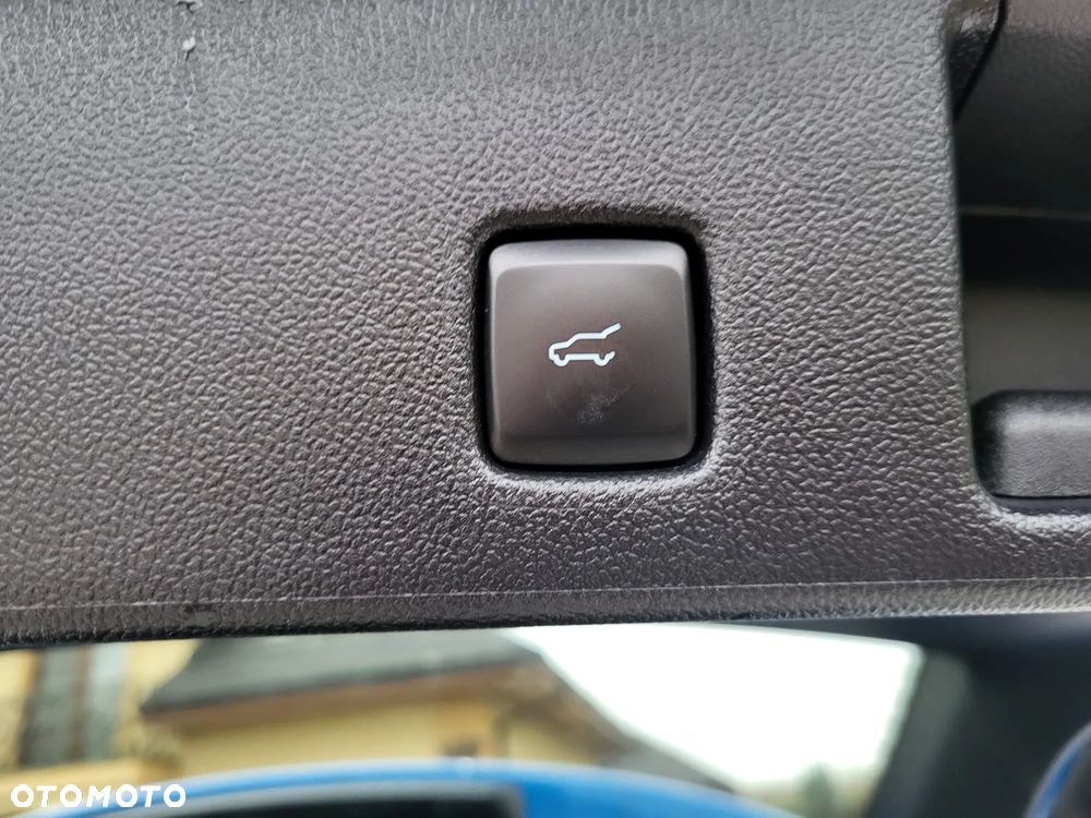 Ford Kuga - 17