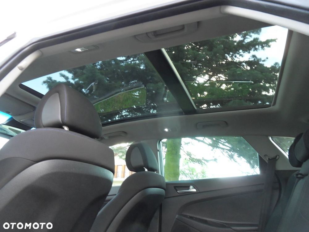 Hyundai Tucson blue 1.7 CRDi 2WD Trend - 16