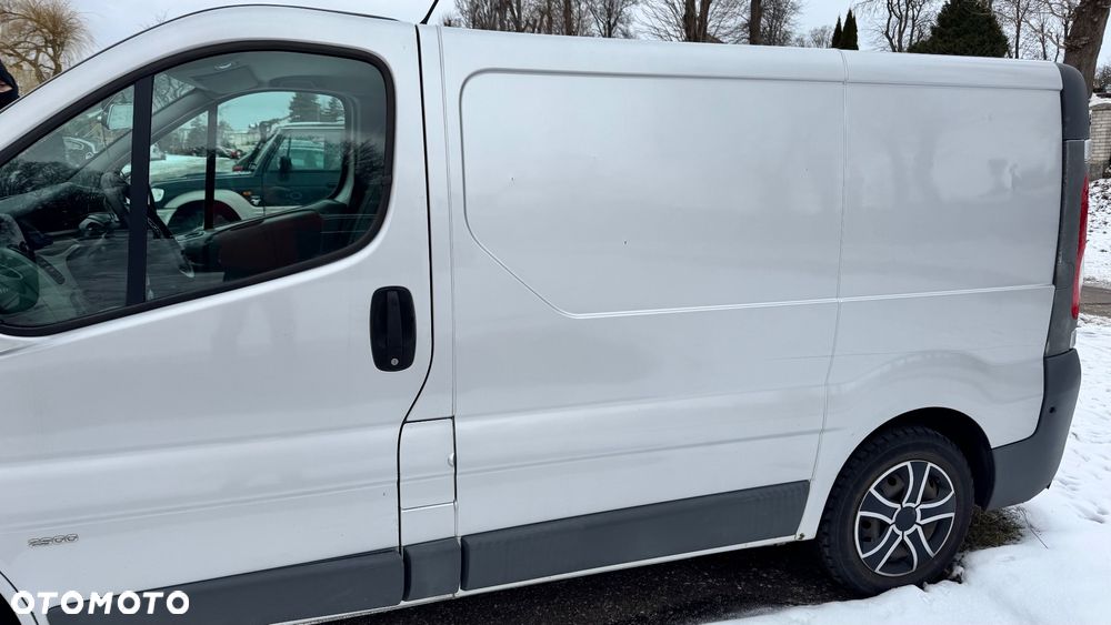 Opel VIVARO - 6
