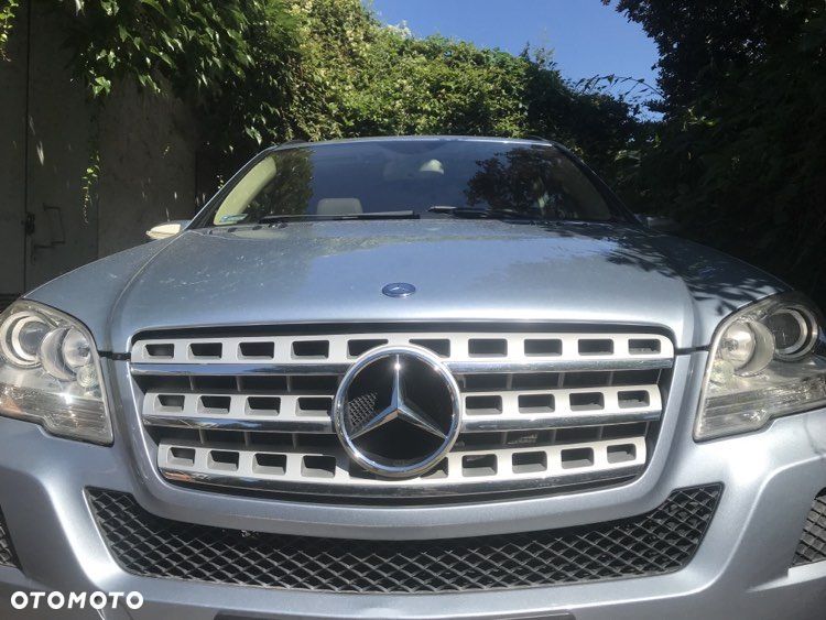 Mercedes-Benz ML 350 4-Matic - 2