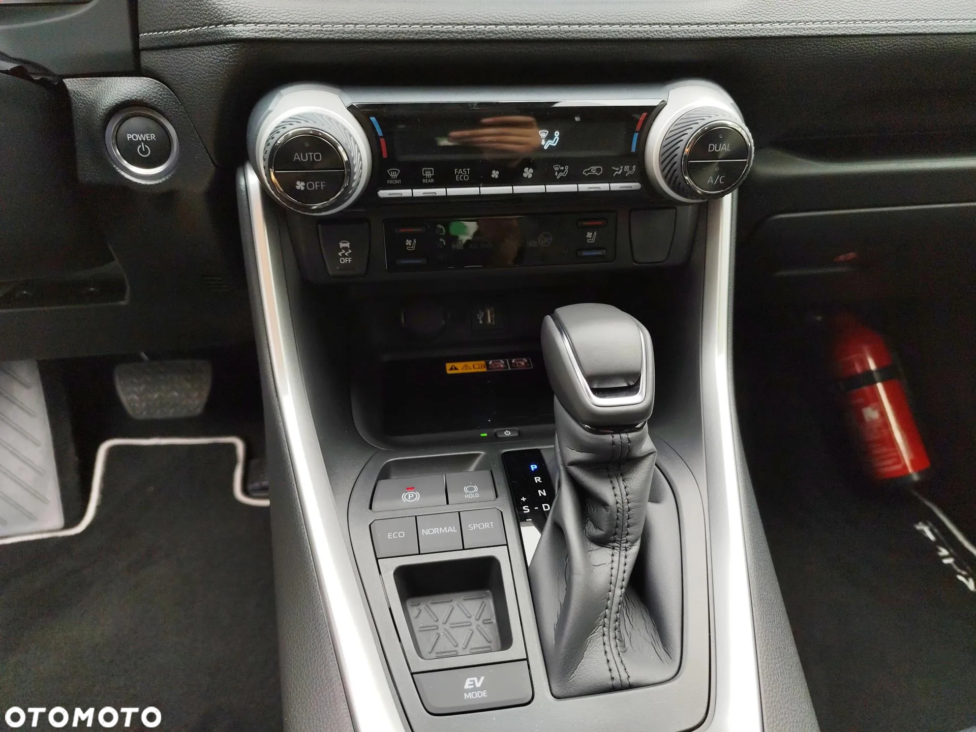 Toyota RAV4 2.5 Hybrid Executive 4x2 - 17
