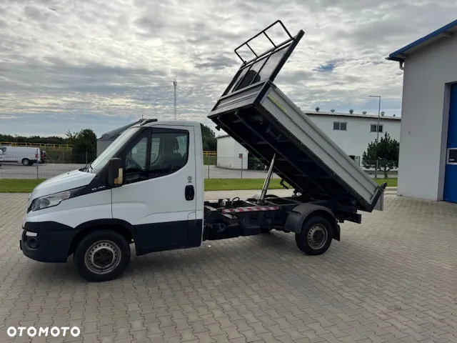 Iveco 35S130 wywrotka trójstronna 2016r. - 13