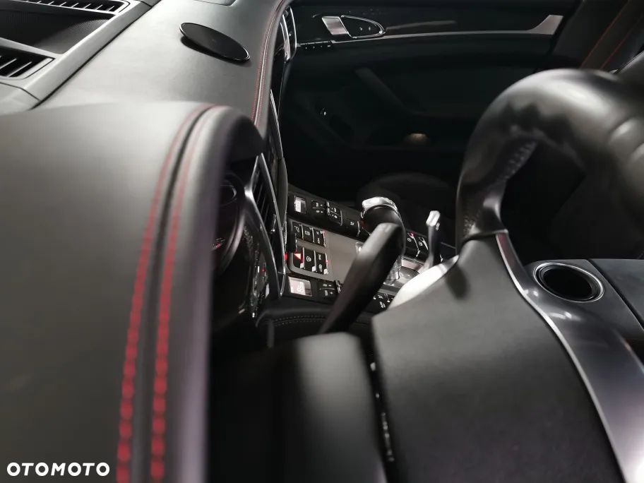 Porsche Panamera GTS - 10