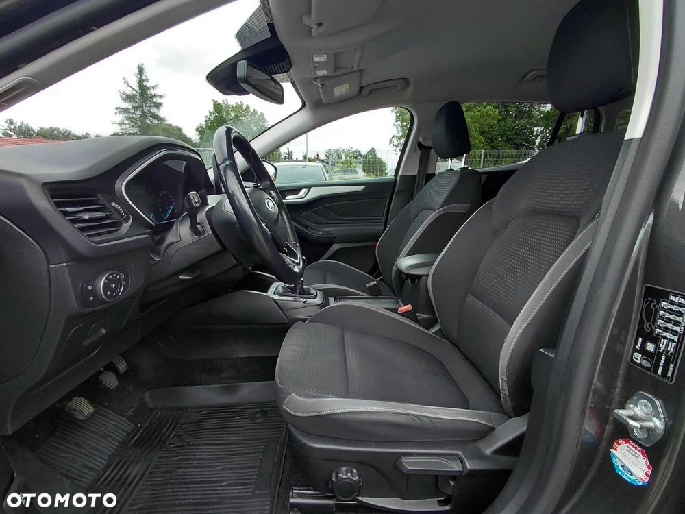 Ford Focus 1.5 EcoBoost Titanium - 25