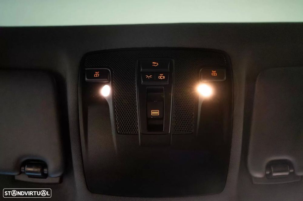 Mercedes-Benz GLA 180 CDI Urban - 15