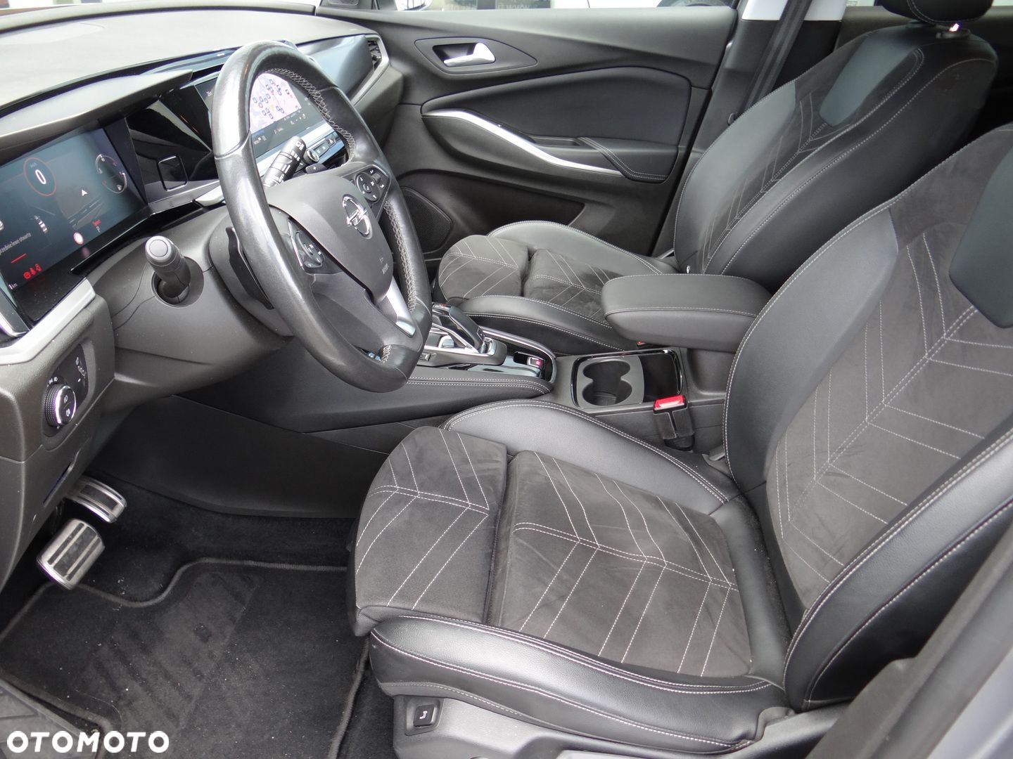Opel Grandland 1.2 T GS Line S&S - 8