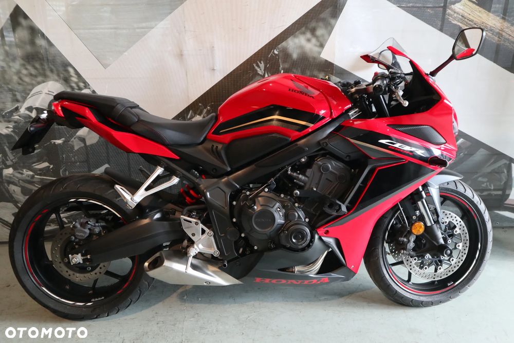 Honda CBR - 19
