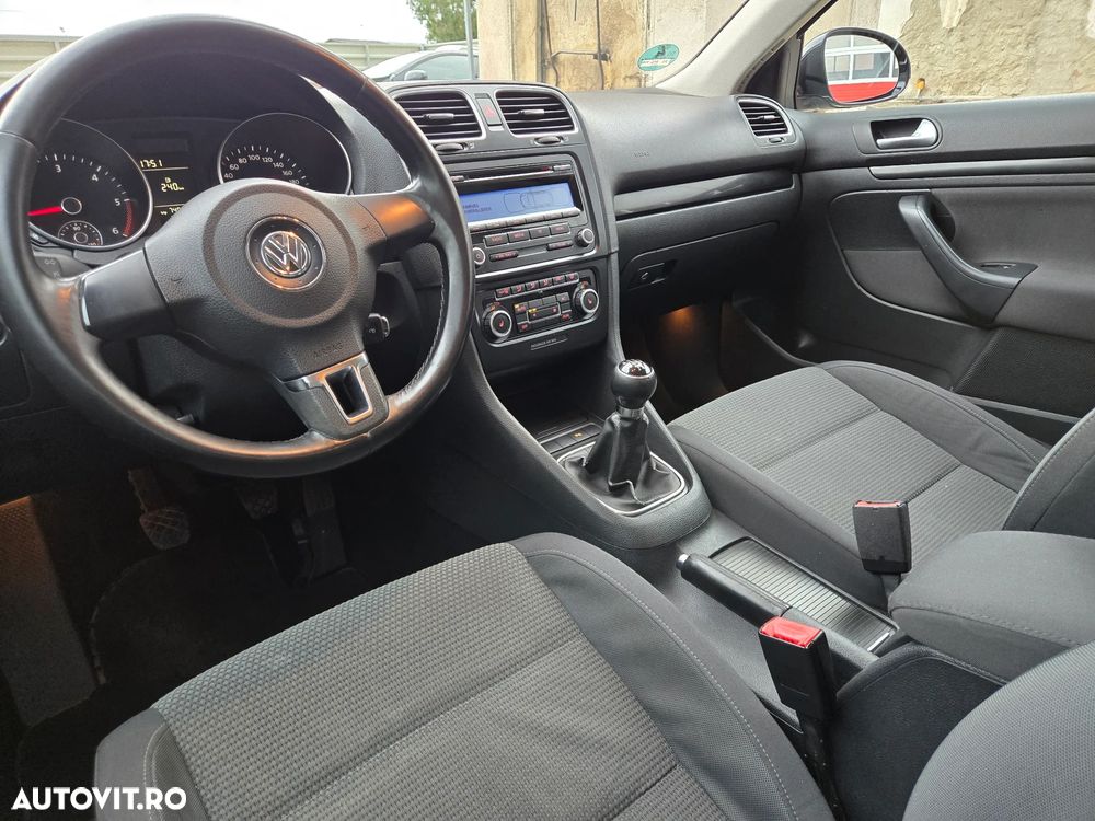Volkswagen Golf 1.6 TDI DPF BlueMotion - 10