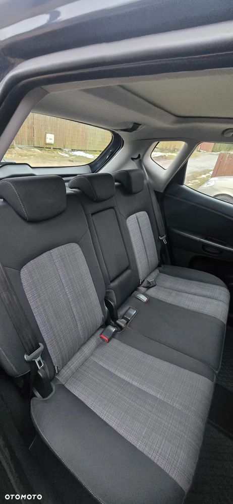 Kia Venga 1.4 L - 11