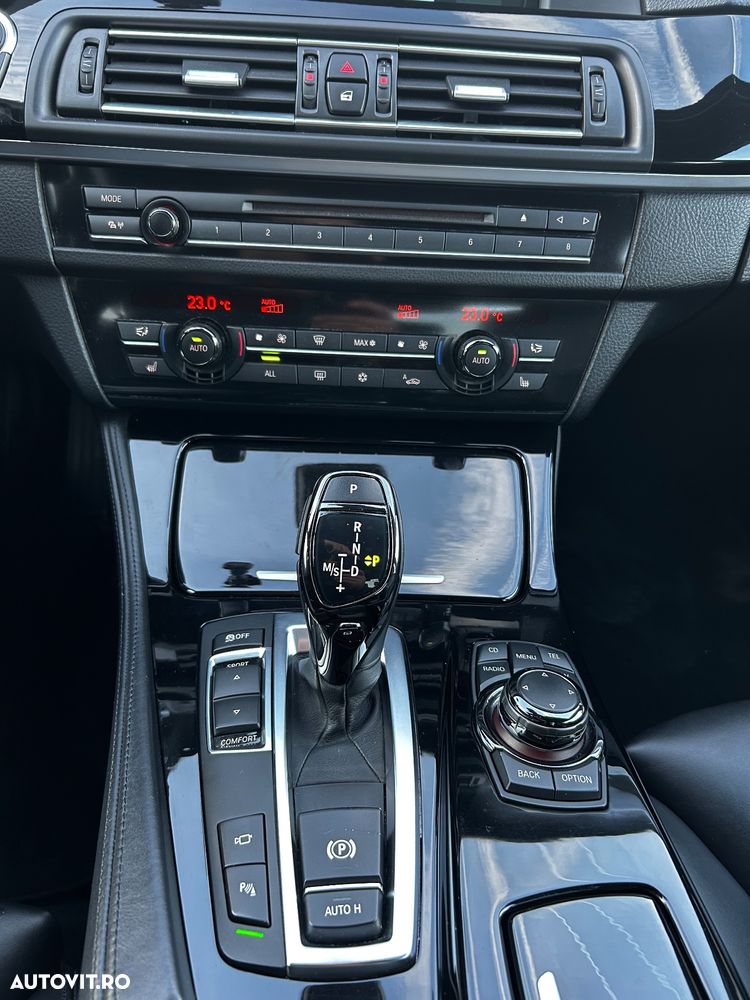 BMW Seria 5 535i Sport-Aut. Luxury Line - 16