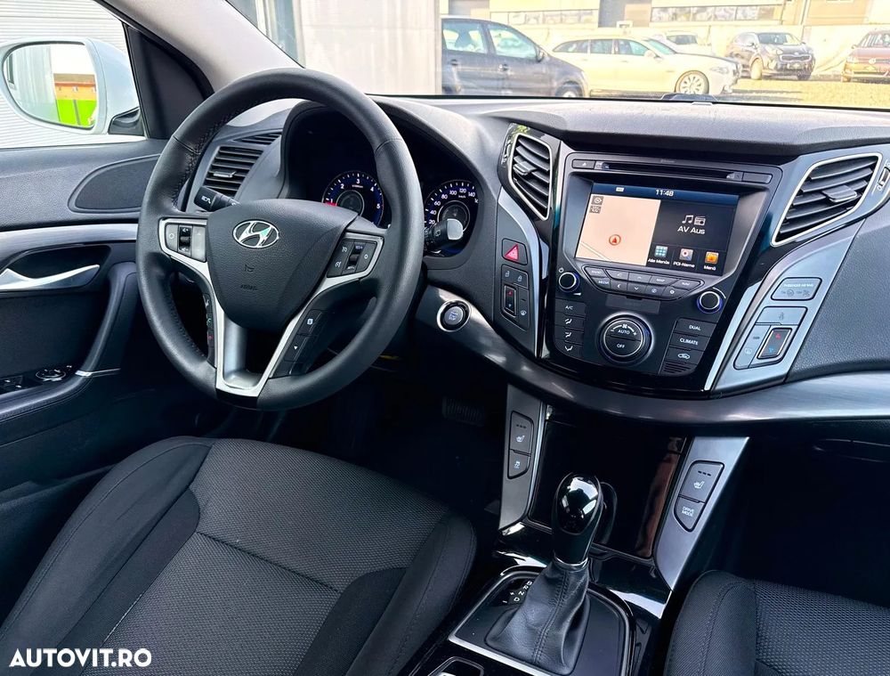 Hyundai i40 Kombi 1.7 CRDi DCT Trend - 17