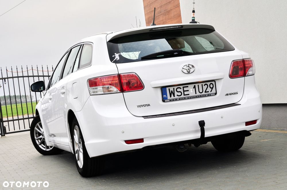 Toyota Avensis 2.0 D-4D Executive - 3