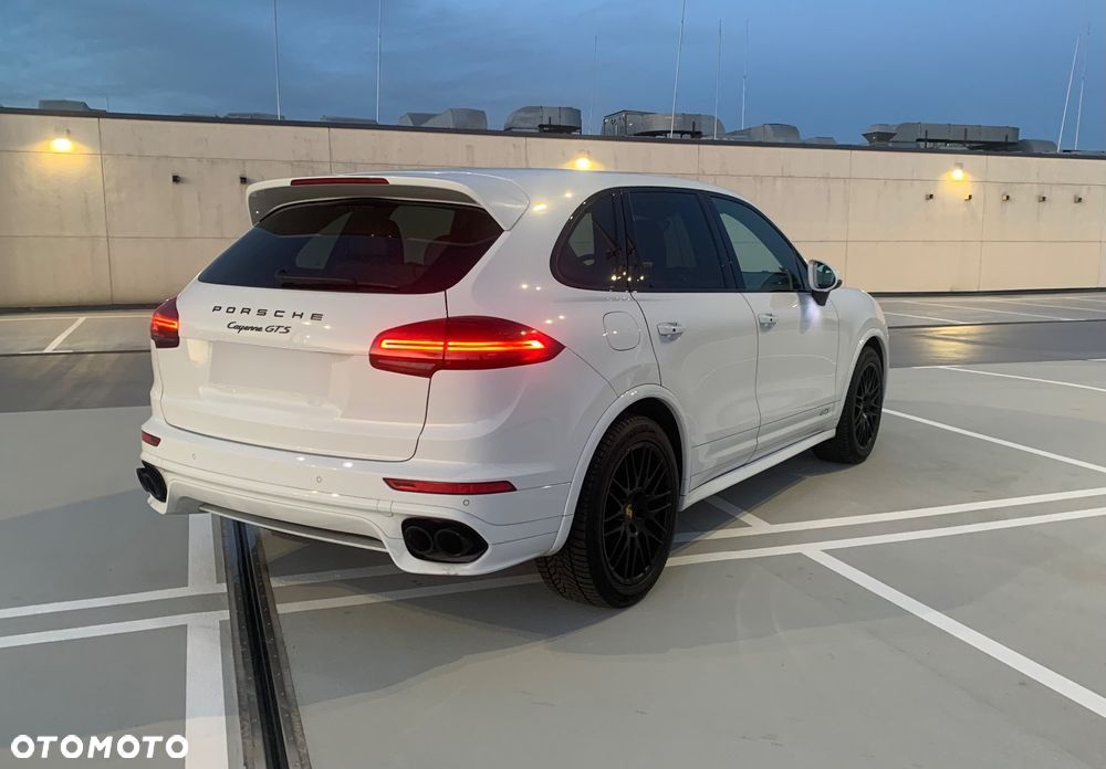 Porsche Cayenne GTS - 15