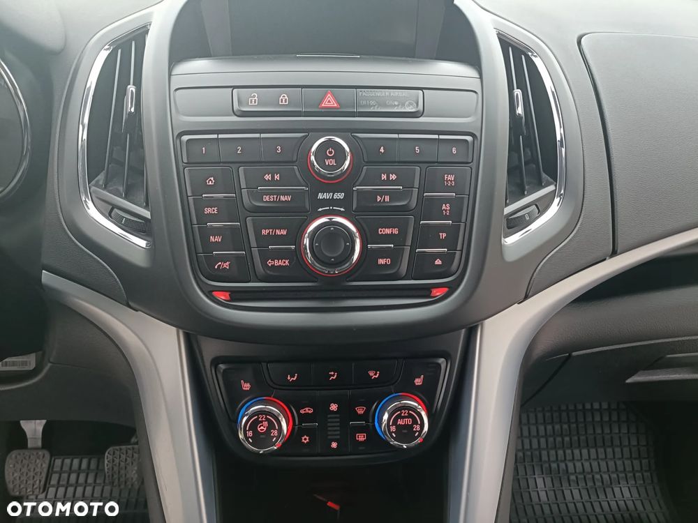 Opel Zafira - 23