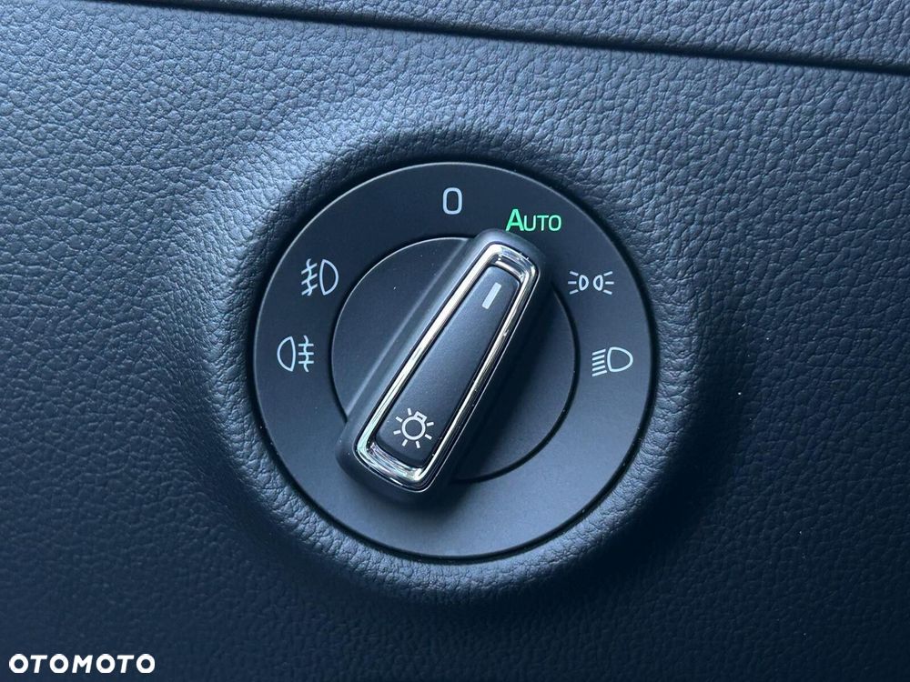 Skoda Superb 1.5 TSI Active DSG - 21