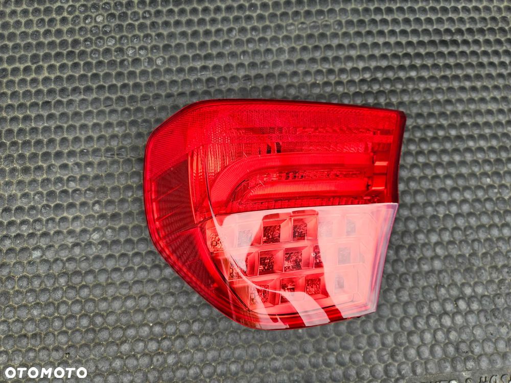Lampa Lampy LED Tyl Tylne Blotnik Klapa BMW 3 E90 LCI Lift Komplet 09r - 19