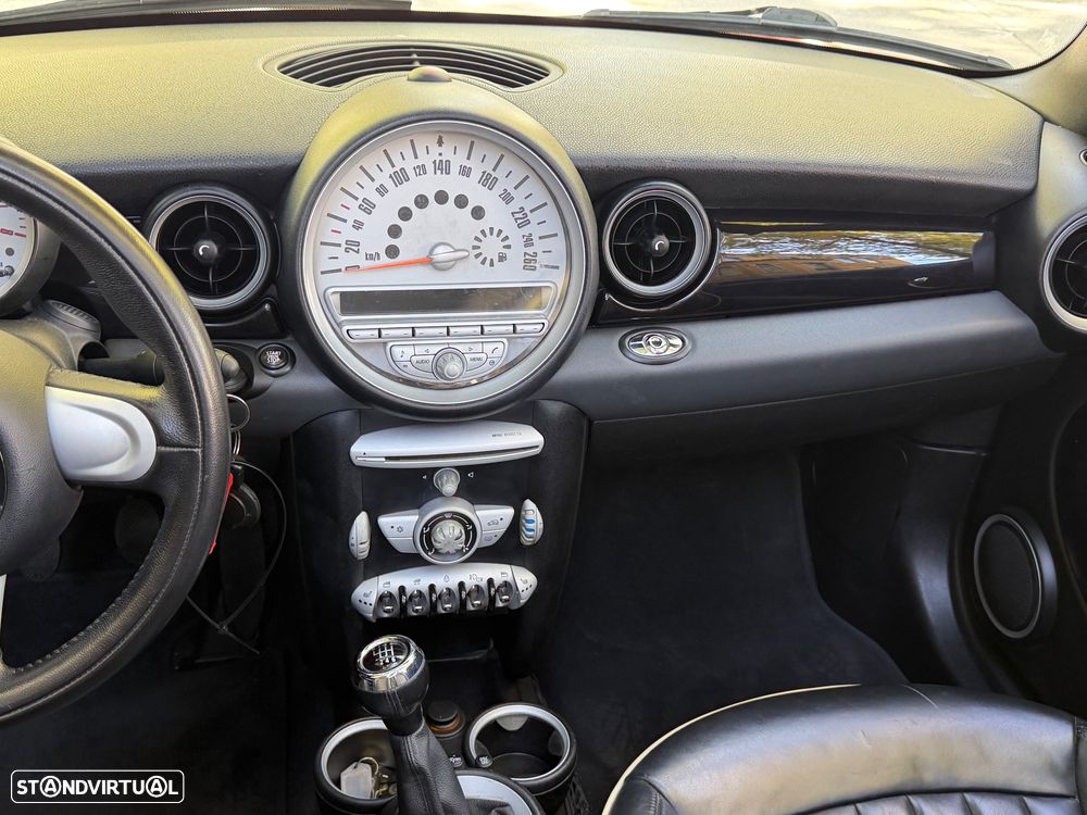 MINI Cabrio Cooper - 36