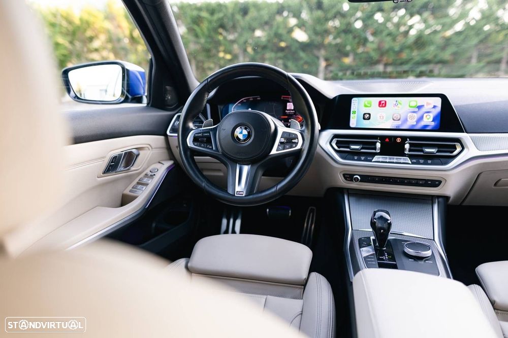 BMW 320 d Pack Desportivo M Auto - 53