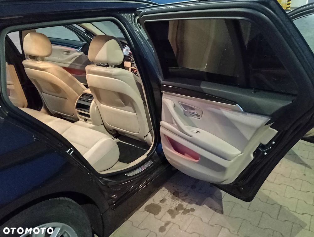 BMW Seria 5 520d - 7