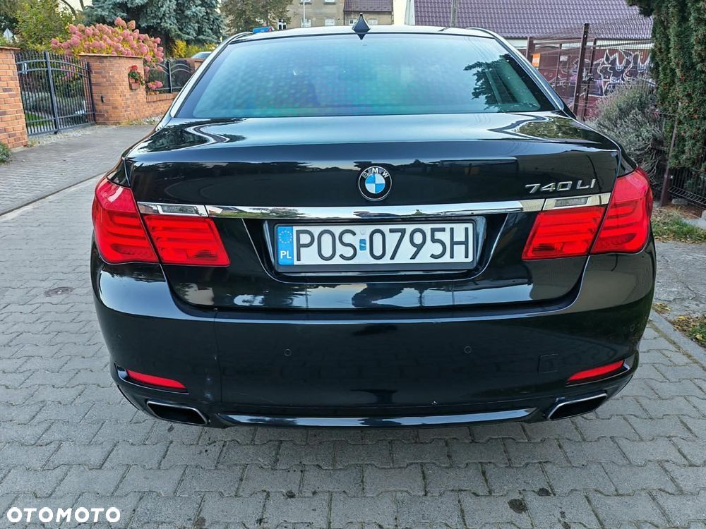 BMW Seria 7 740i L - 5