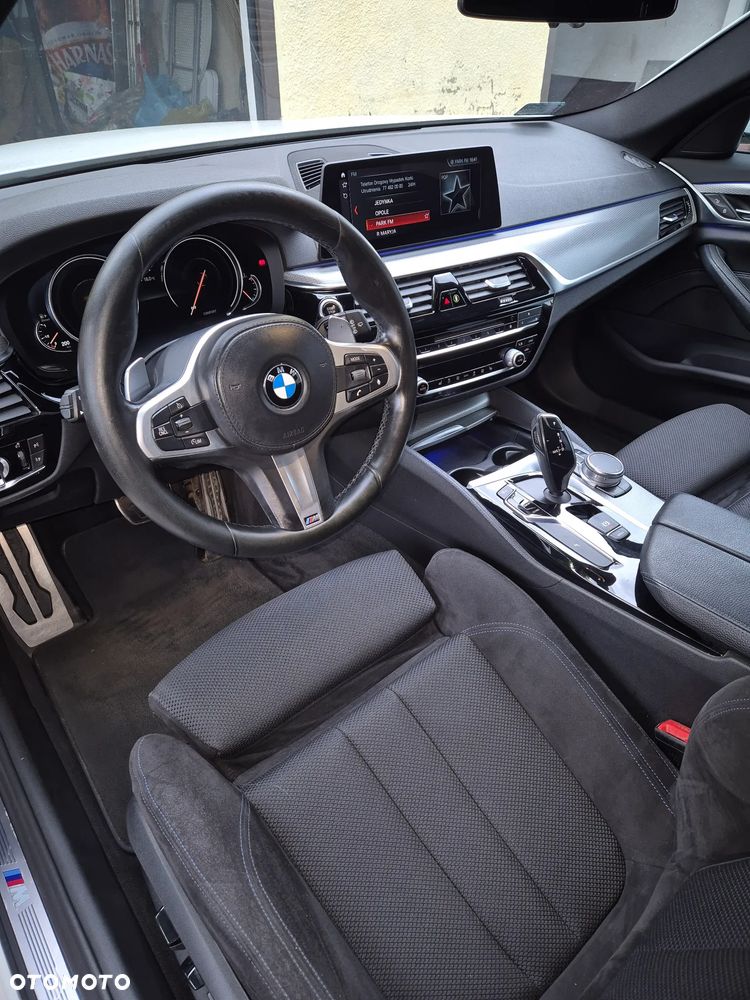 BMW Seria 5 520d xDrive M Sport sport - 10