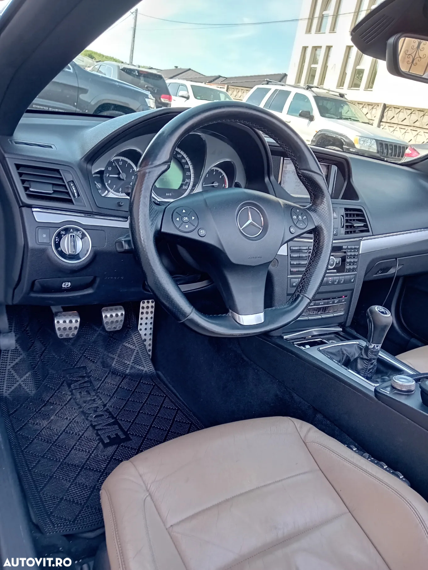 Mercedes-Benz E 220 (BlueTEC) d Cabrio - 22