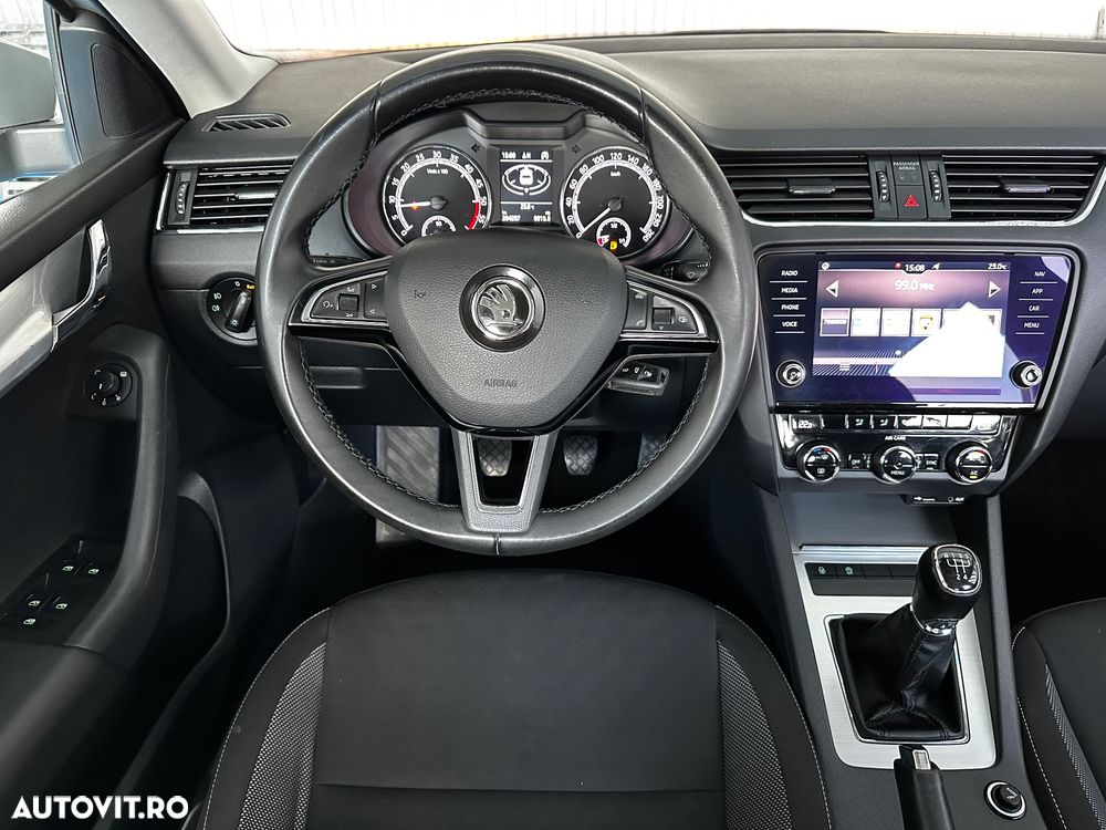 Skoda Octavia Combi Diesel 1.6 TDI Ambition - 8