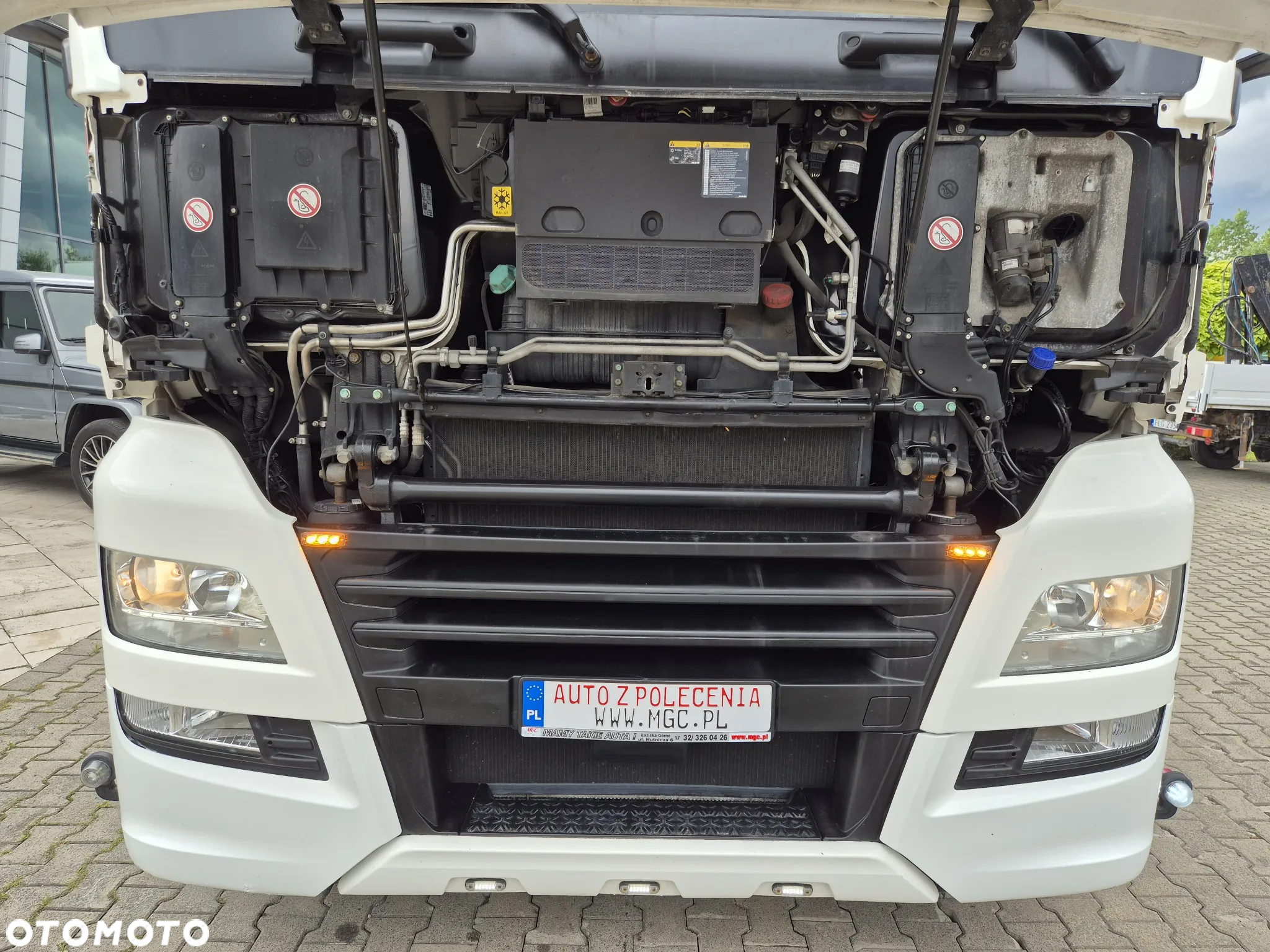 MAN TGX 28.420 6X2-2 LL / ZESTAW DO PRZEWOZU KONTENRÓW / NISKI BDF / DŁUGA RAMA  / NACZEPA HFR KM 20 / SUPER STAN / 1 WŁ  / SYPIALKA 2 ŁÓZKA / EURO 6 - 38