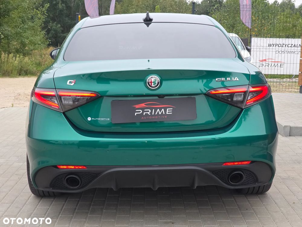 Alfa Romeo Giulia 2.0 Turbo Tributo Italiano Q4 - 14