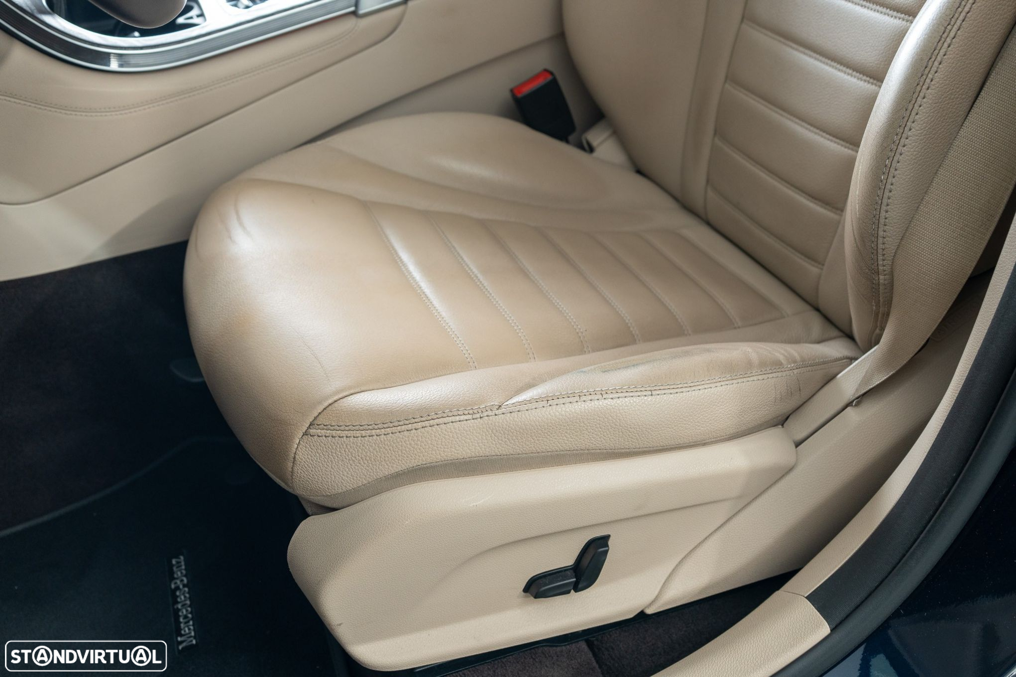Mercedes-Benz GLC 250 d Coupé AMG Line 4-Matic - 7