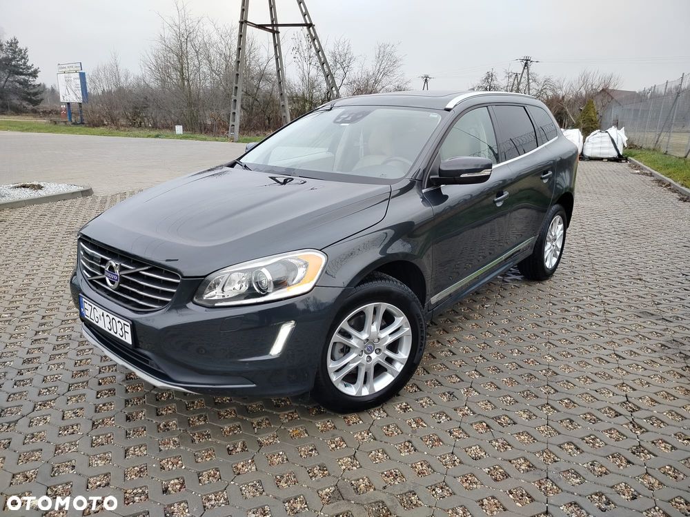 Volvo XC 60 T5 AWD Momentum EU6 - 1