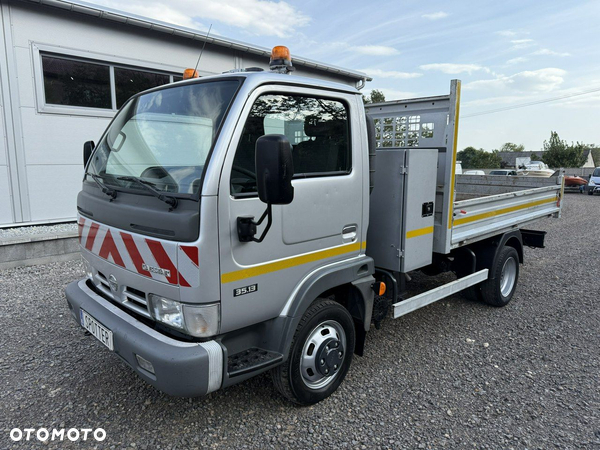 Nissan Cabstar