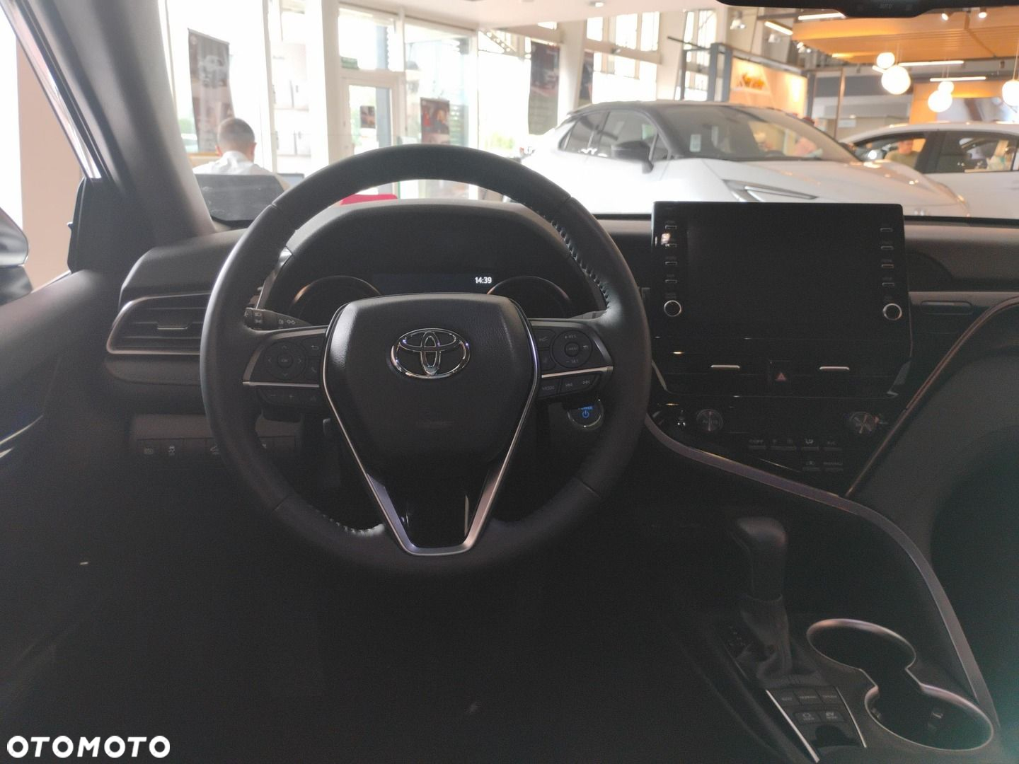 Toyota Camry - 8