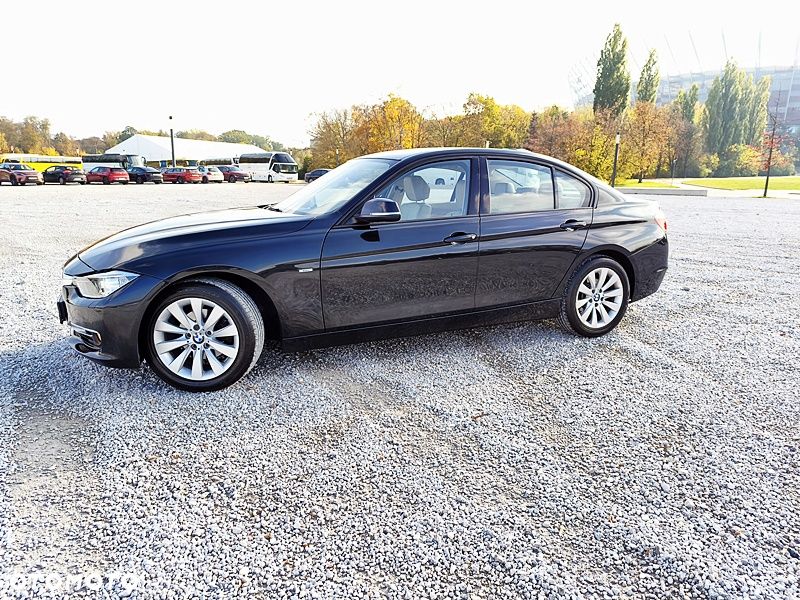 BMW Seria 3 320i Modern Line - 4