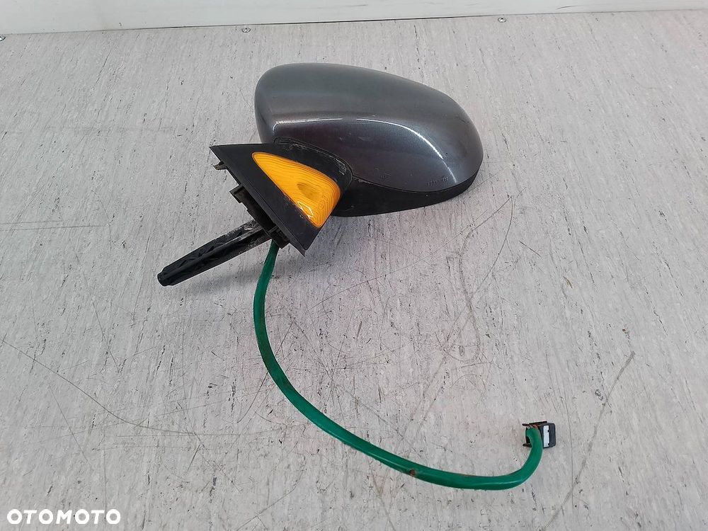 LUSTERKO LEWE RENAULT MODUS E20103022 - 1