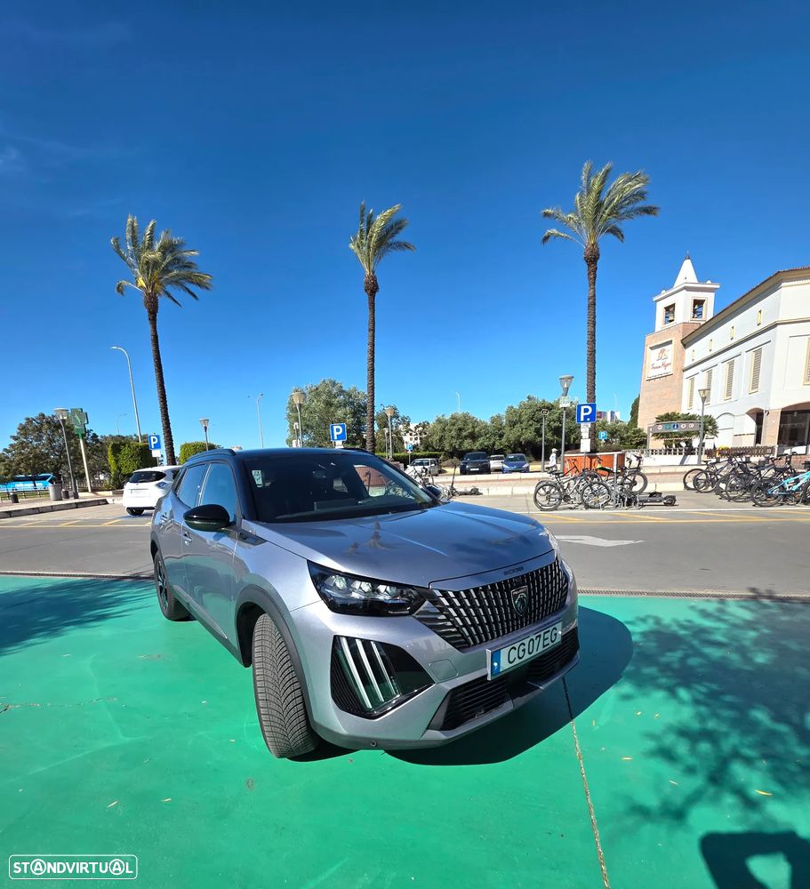 Peugeot 2008 PureTech 130 EAT8 GT - 1