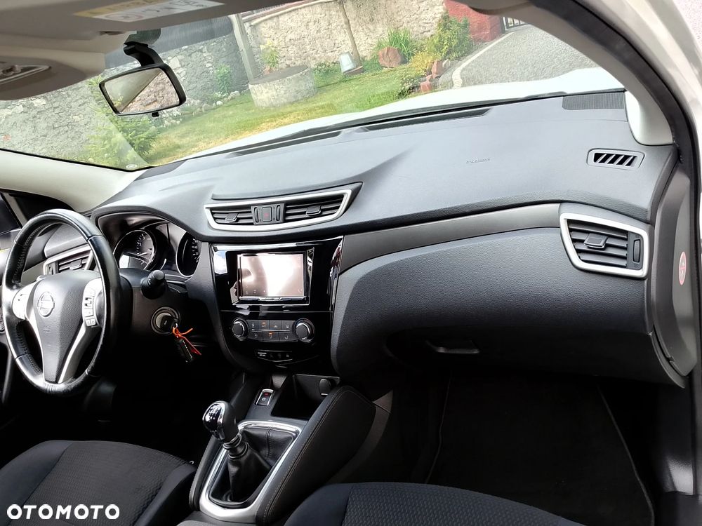 Nissan Qashqai 1.2 DIG-T Tekna EU6 - 27