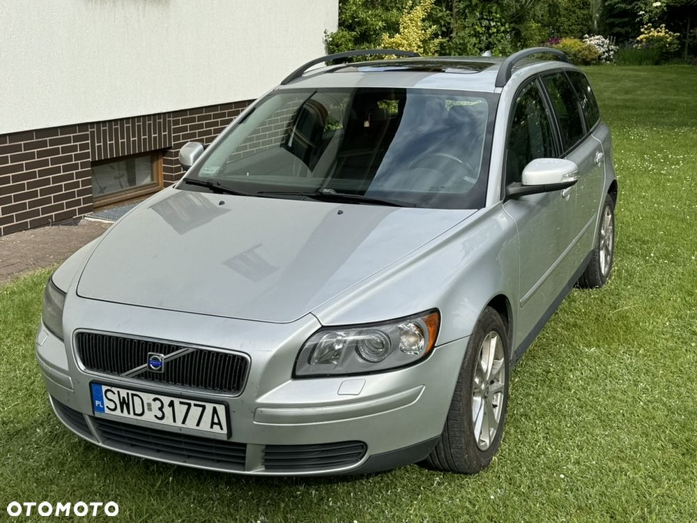 Volvo V50 2.0D DPF Momentum - 1