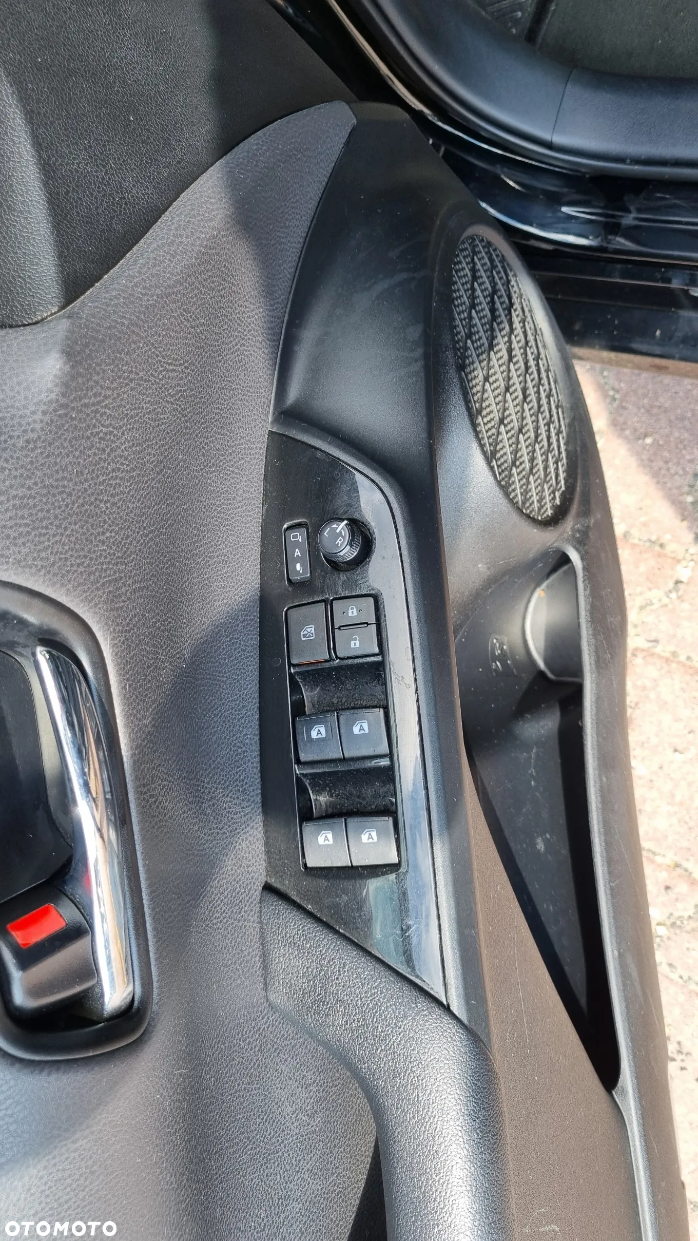 Toyota Prius 1.8 Hybrid Executive - 18