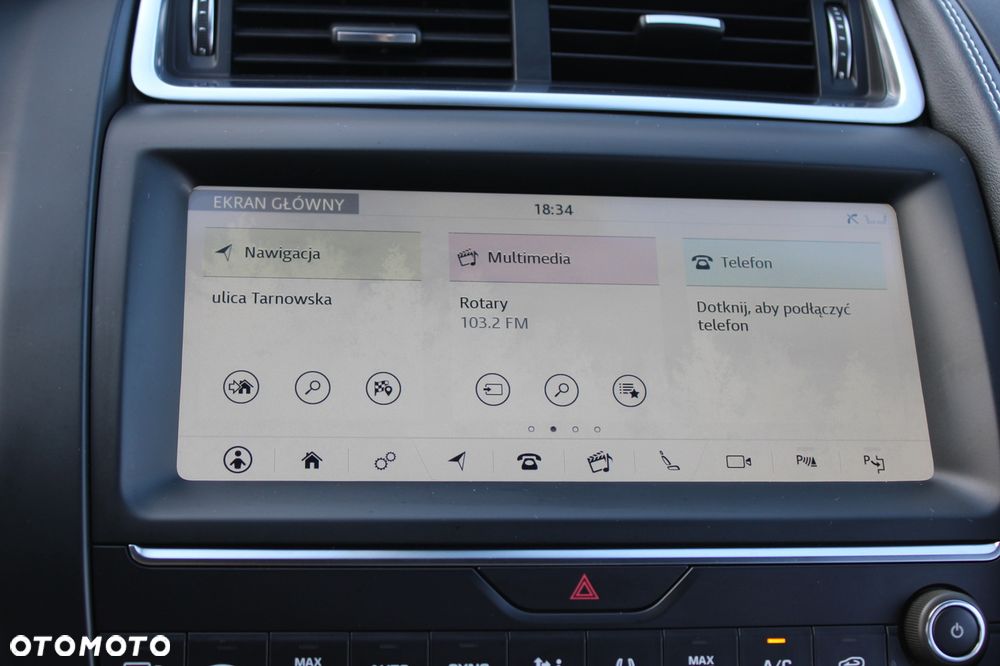 Jaguar E-Pace D240 AWD R-Dynamic SE - 28