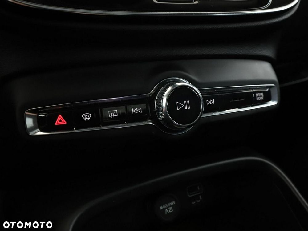 Volvo XC 40 T4 Recharge DKG Ultimate Bright - 30