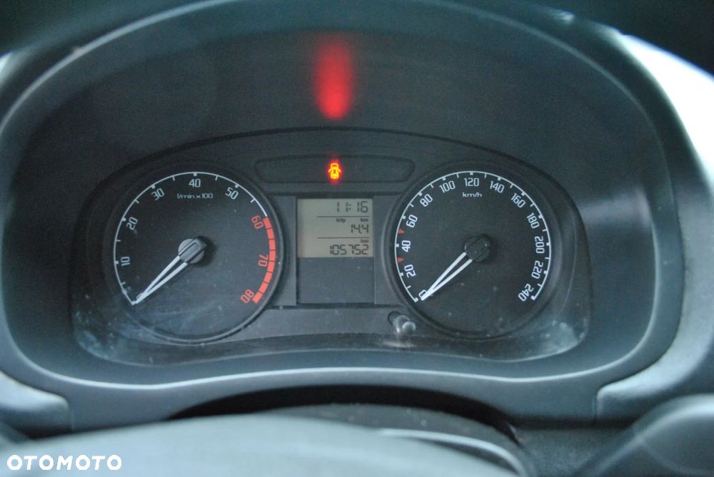 Skoda Fabia 1.2 HTP COOL Edition - 15