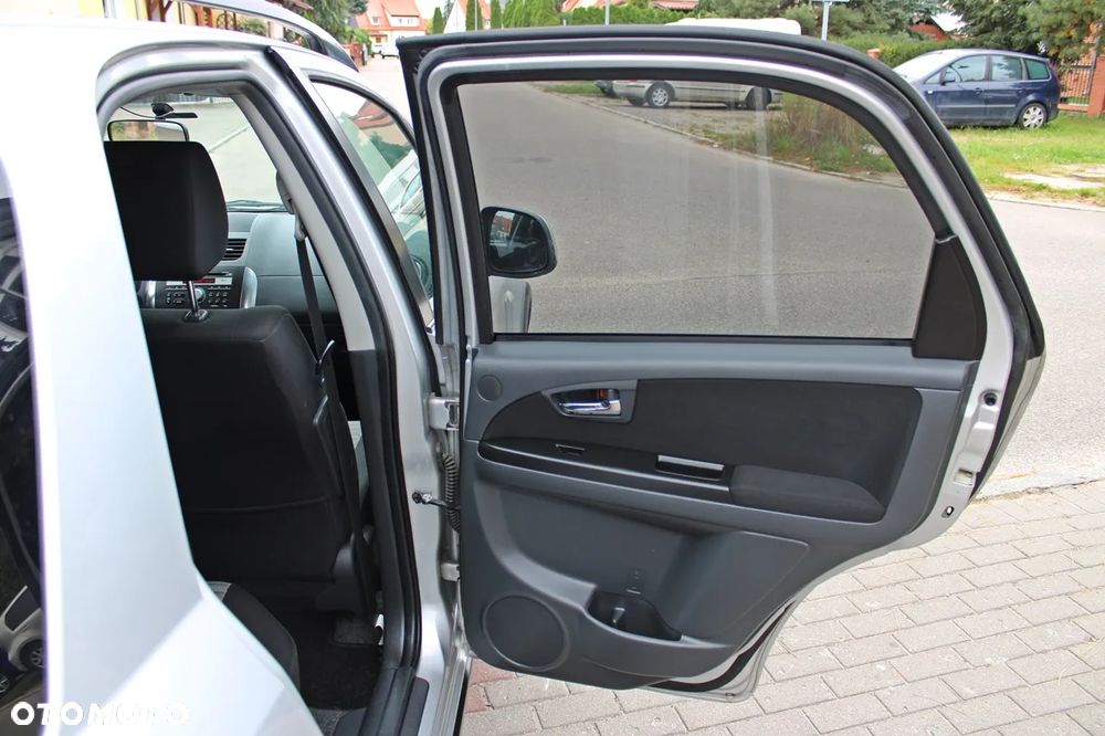Suzuki SX4 1.6 VVT 4x2 City - 27