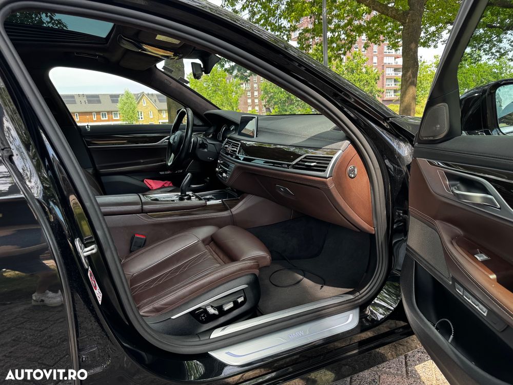 BMW Seria 7 740d xDrive - 9