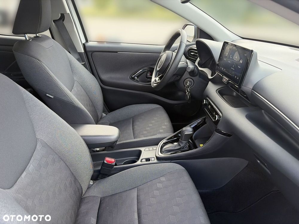Toyota Yaris Hybrid 1.5 Style - 12