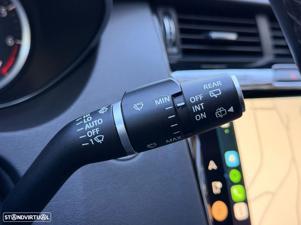 Jaguar E-Pace 1.5 P300e R-Dynamic SE AWD Aut. - 33