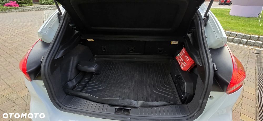 Ford Focus 2.0 EcoBoost ST-2 - 9
