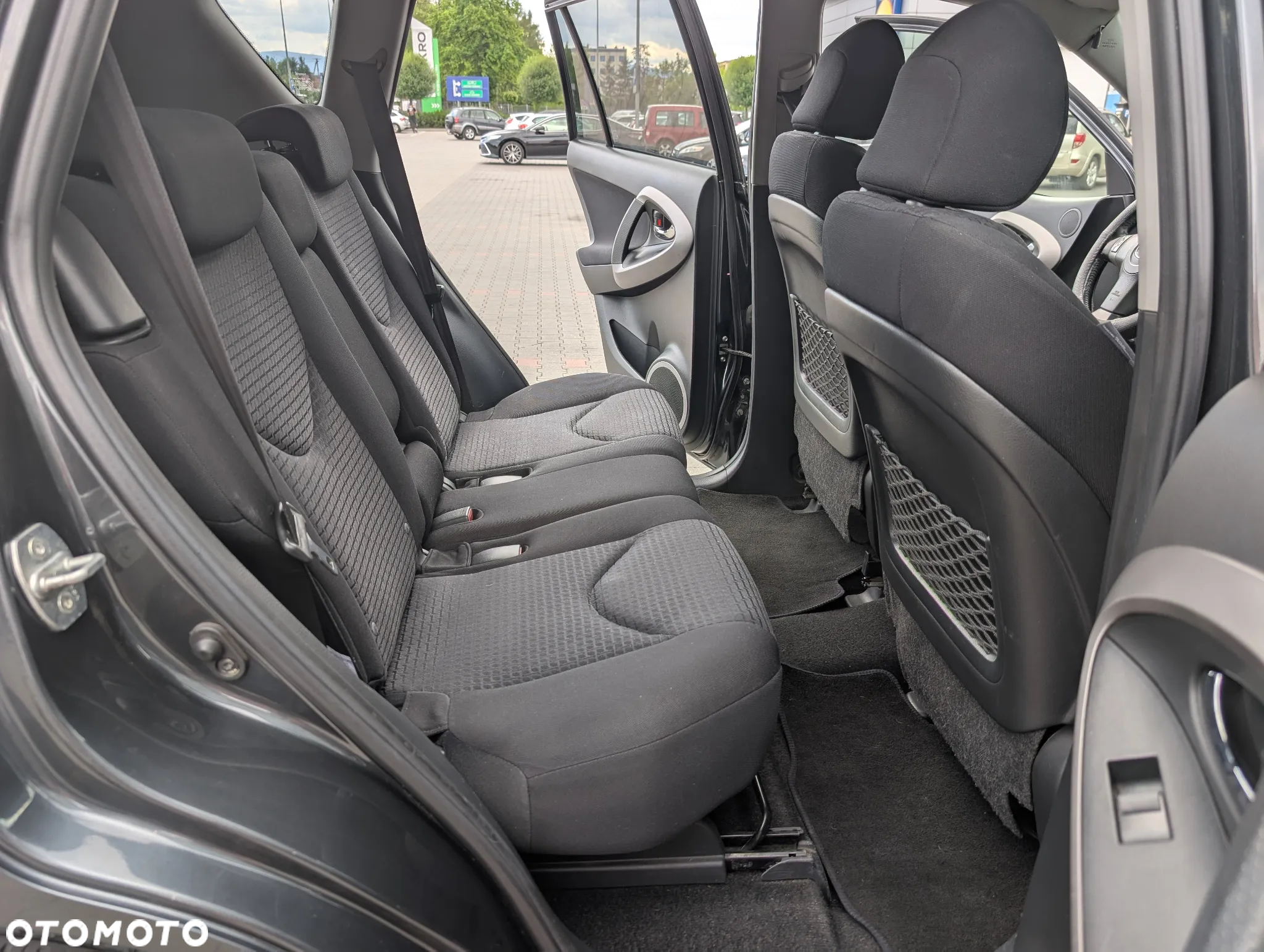 Toyota RAV4 - 17
