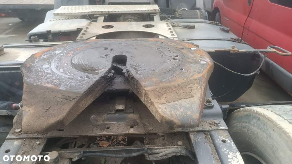 SIODŁO JOST  RENAULT TRUCKS PREMIUM 1996 - 2022 Route 300.16 219 kW [298 KM] 4x2 1996 JSK37C165 - 1